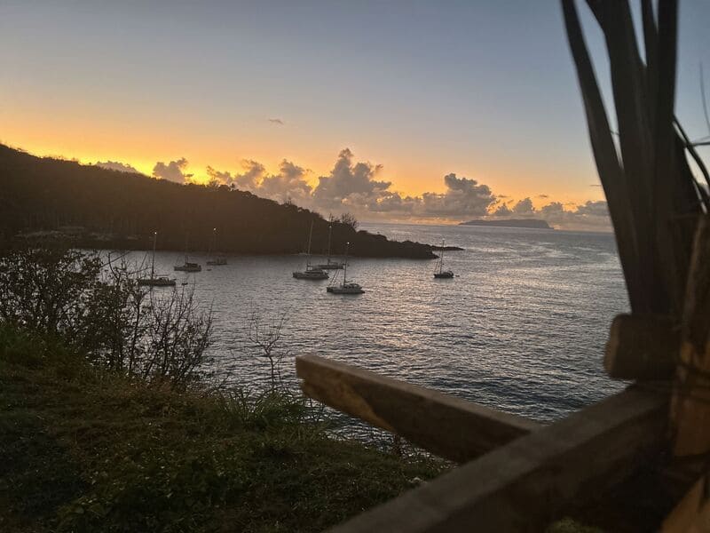 Coucher de soleil sur la baie d’Atuona, Hiva Oa